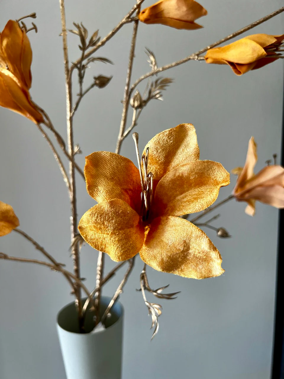 Bauhinia branch – 114 cm hoog – Oranje/Goud
