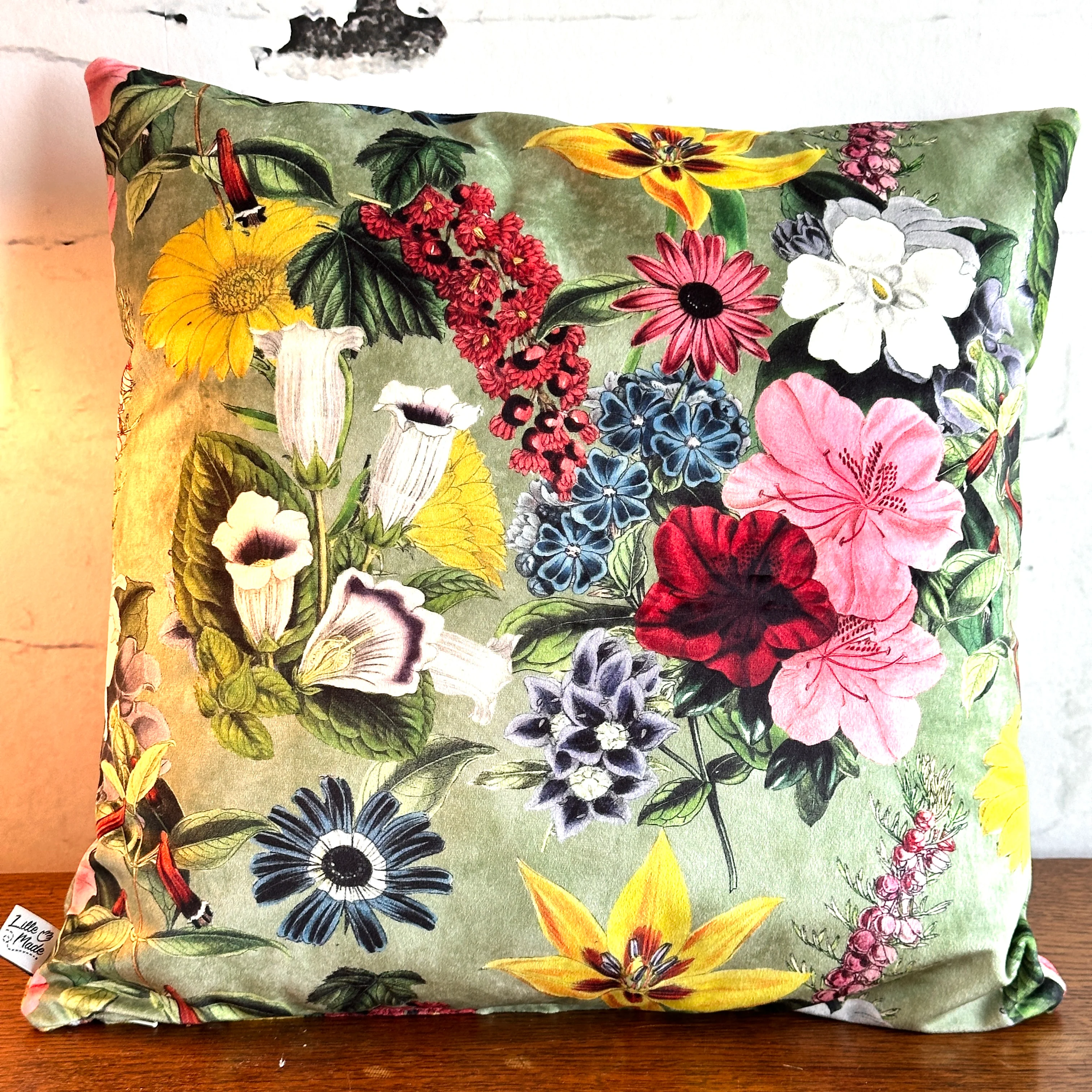 KUSSEN ENGELSE TUIN BLOEMEN VELOURS