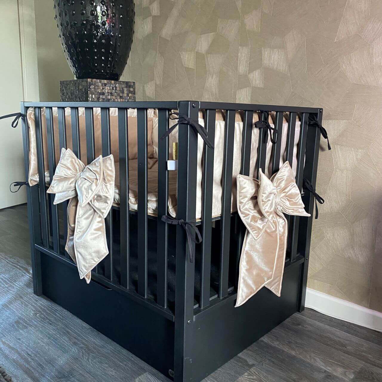 Boxbekleding Velvet – boxkleed – boxomranding – luxe -boxstrik