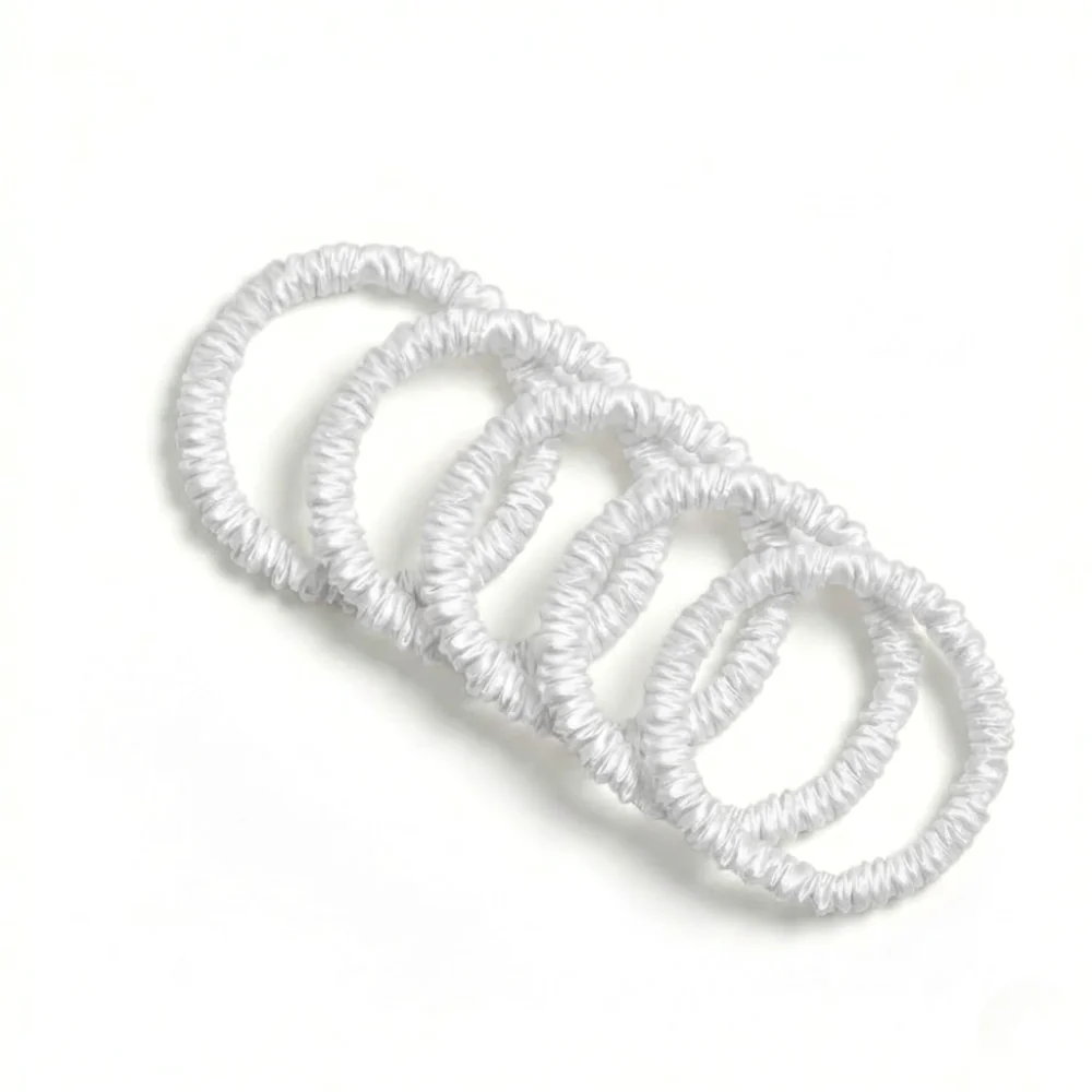 Zijden Scrunchies Cloud White Deluxe set van 5 – 22 Momme