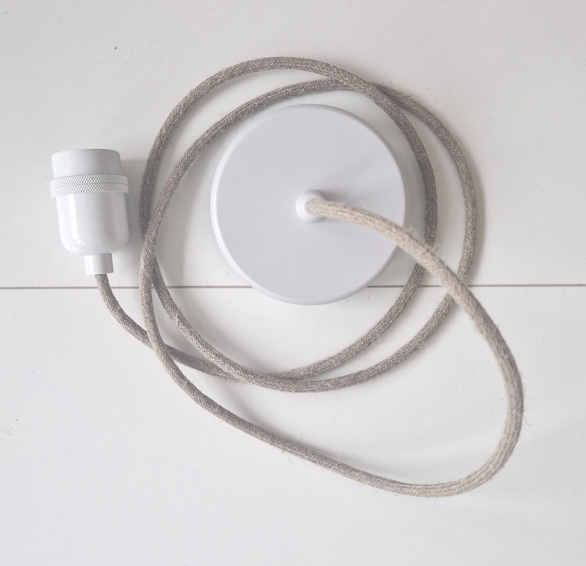 Elektrische systeem Natural Linen met design fitting en plafondkapje