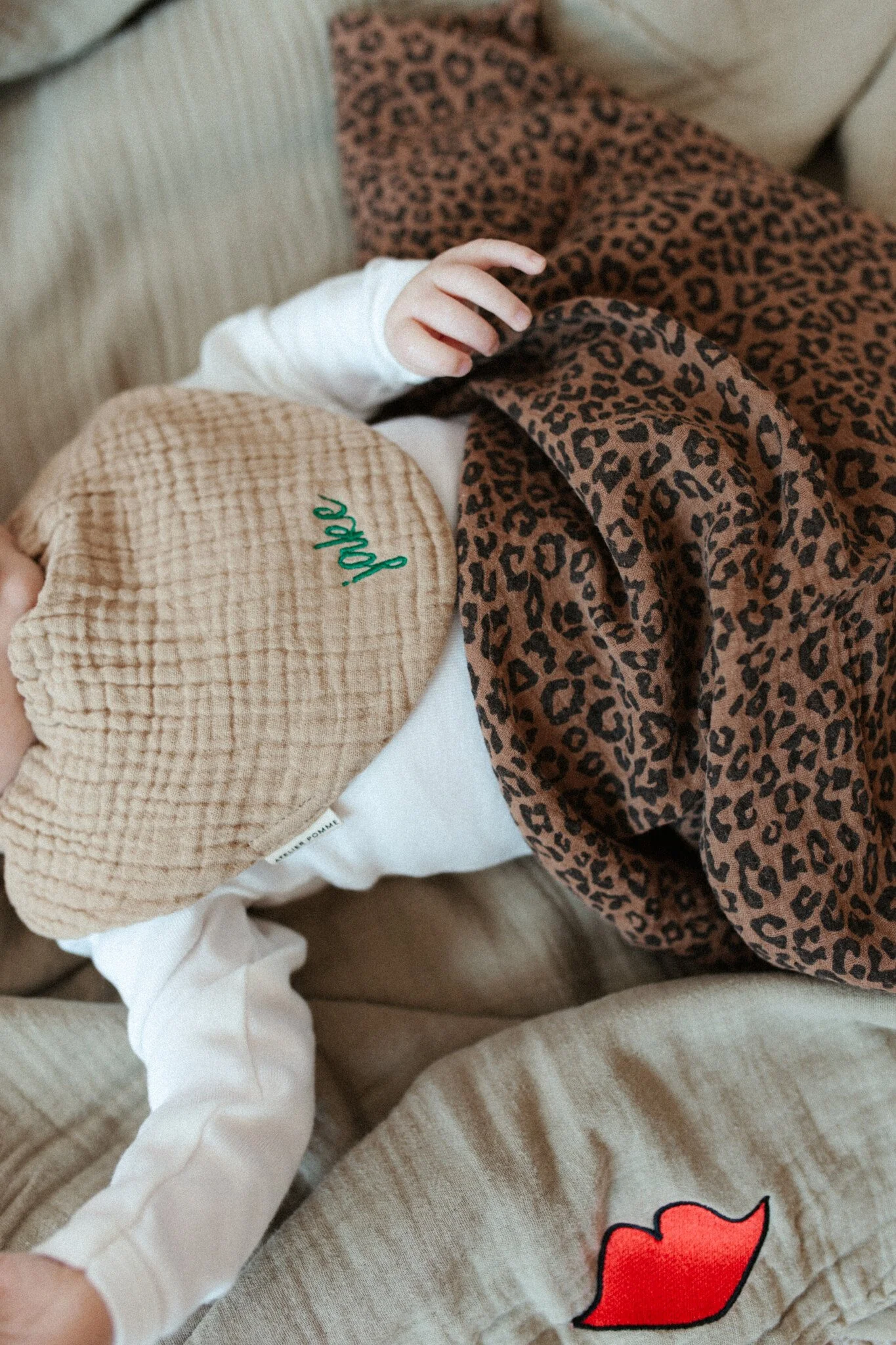 BABY SLABBER | FINE BROWN